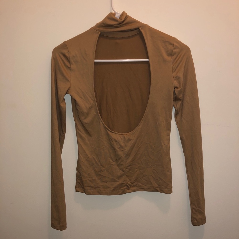 NWOT UO Open Back Turtleneck High Neck Top - Picture 3 of 6